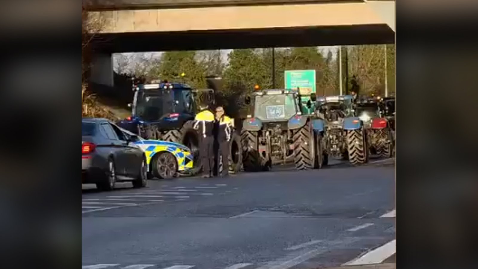 Farmers descend on Athlone for major anti-Mercosur rally