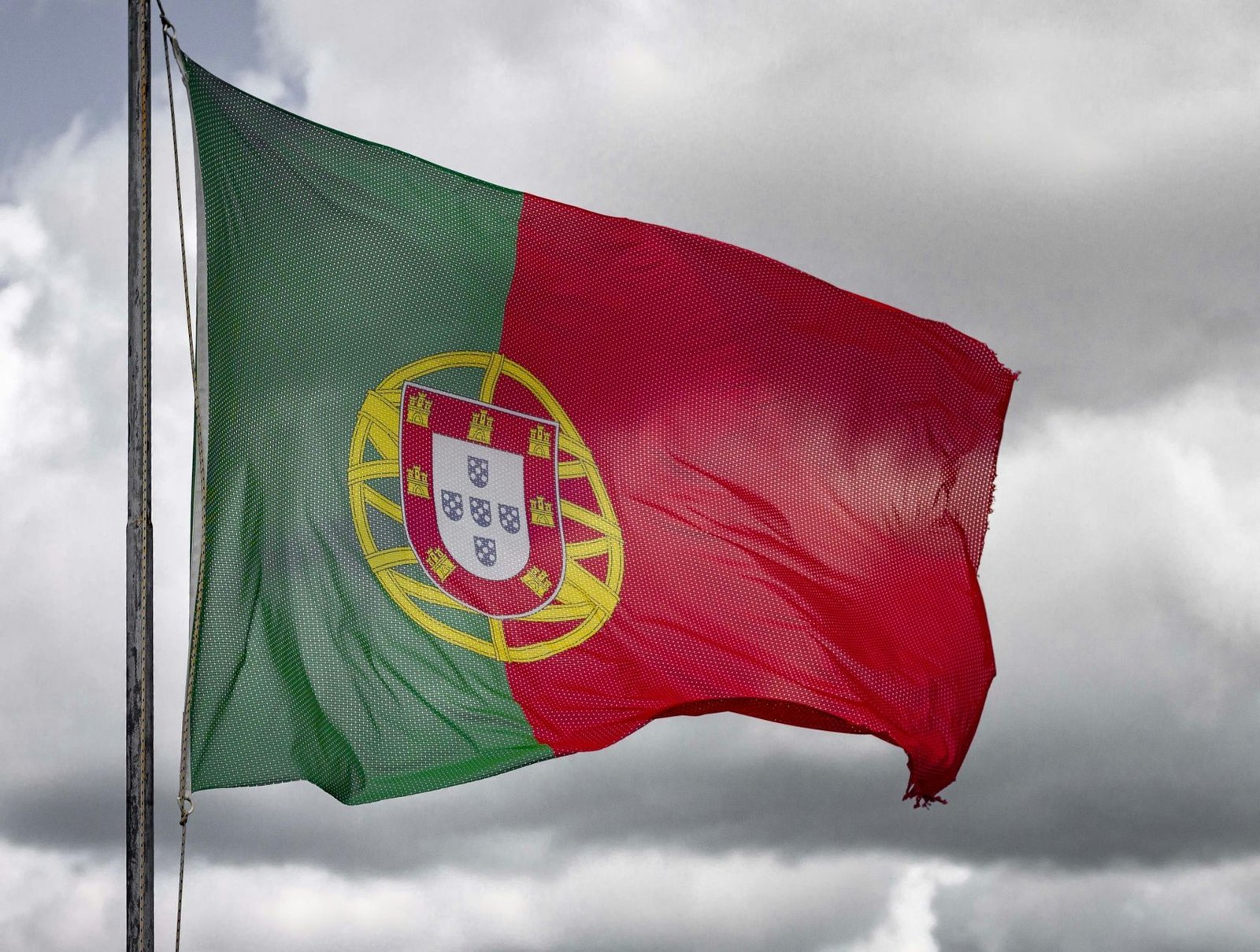 Some of Portugal’s pros & cons