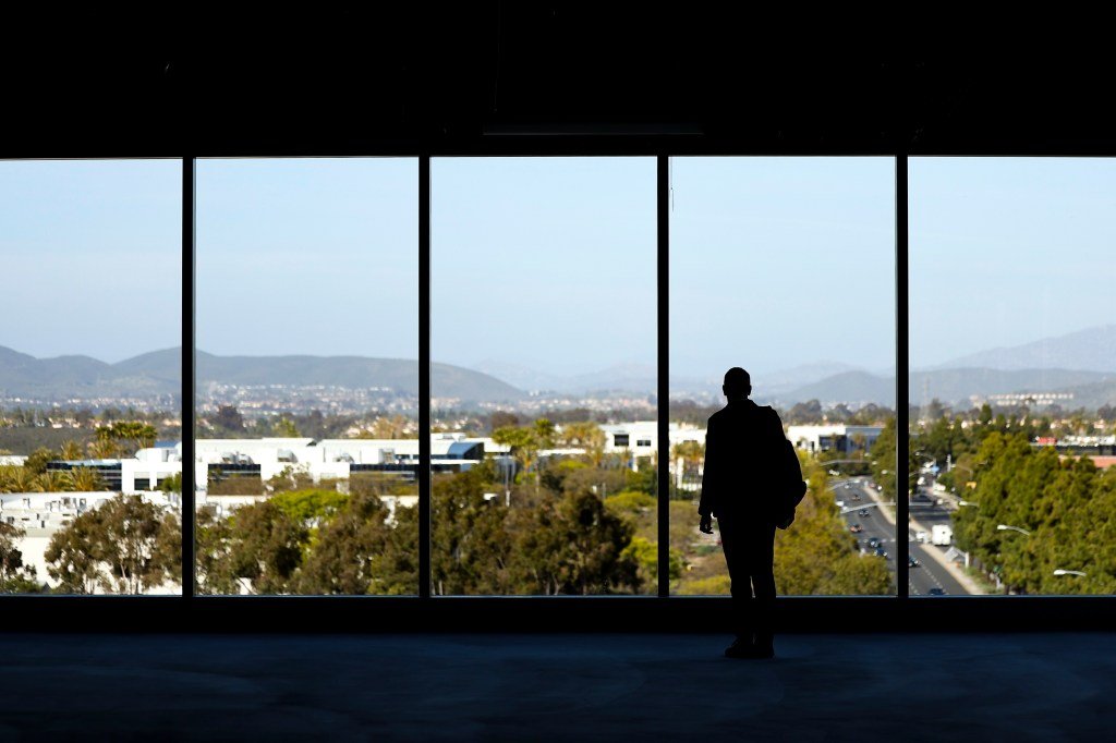 Why Silicon Valley is raising billions while Southern California biotechs struggle