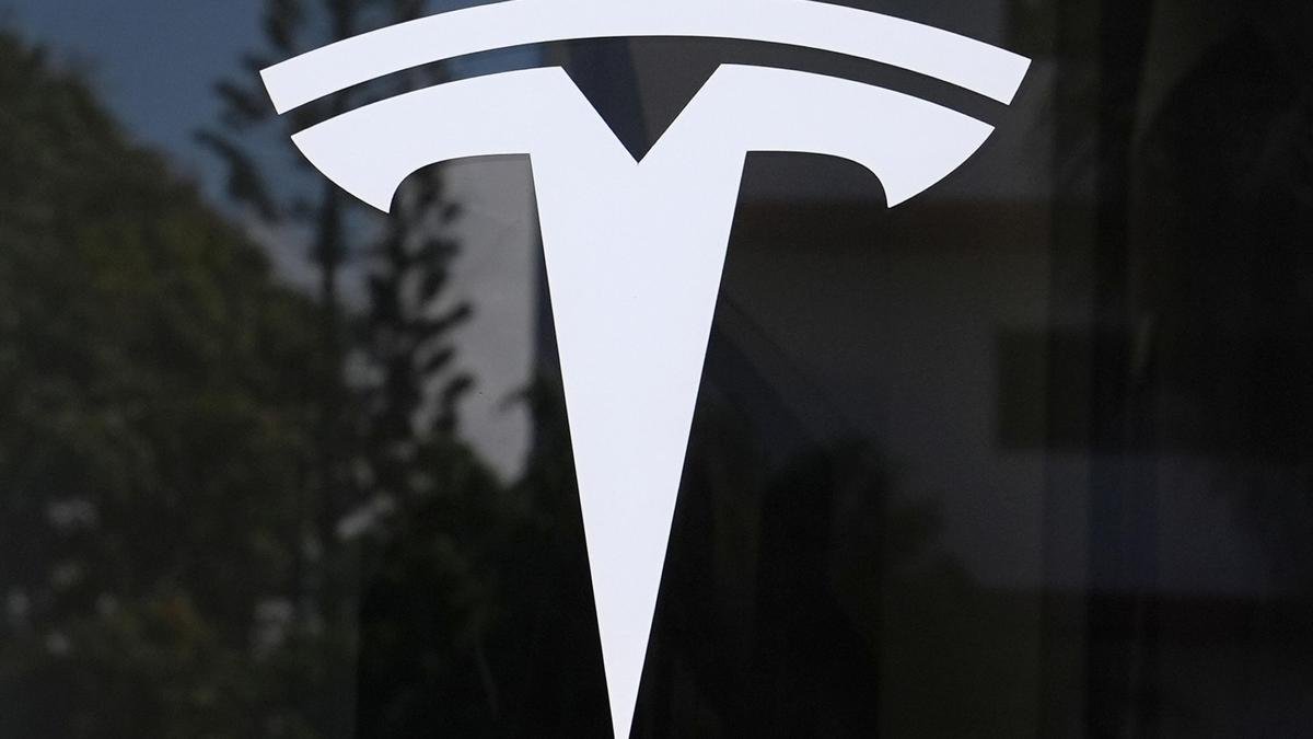 Tesla sales slip as it loses EV crown to China's BYD in 2025