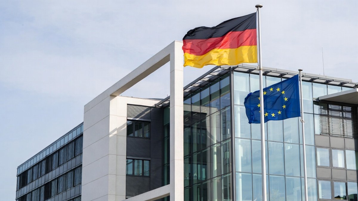 German Industry Leader Calls Trump’s Greenland Demands “Ludicrous,” Cautions Europe Against Caving