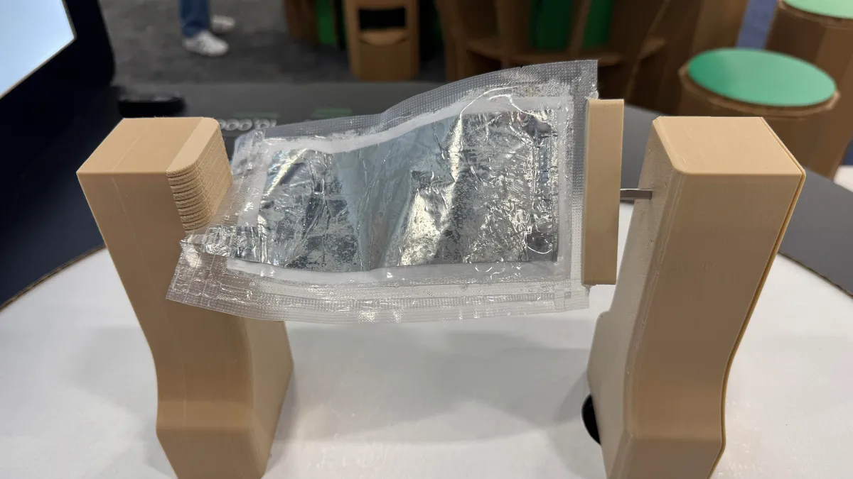 Singapore company starts production of batteries - made of paper