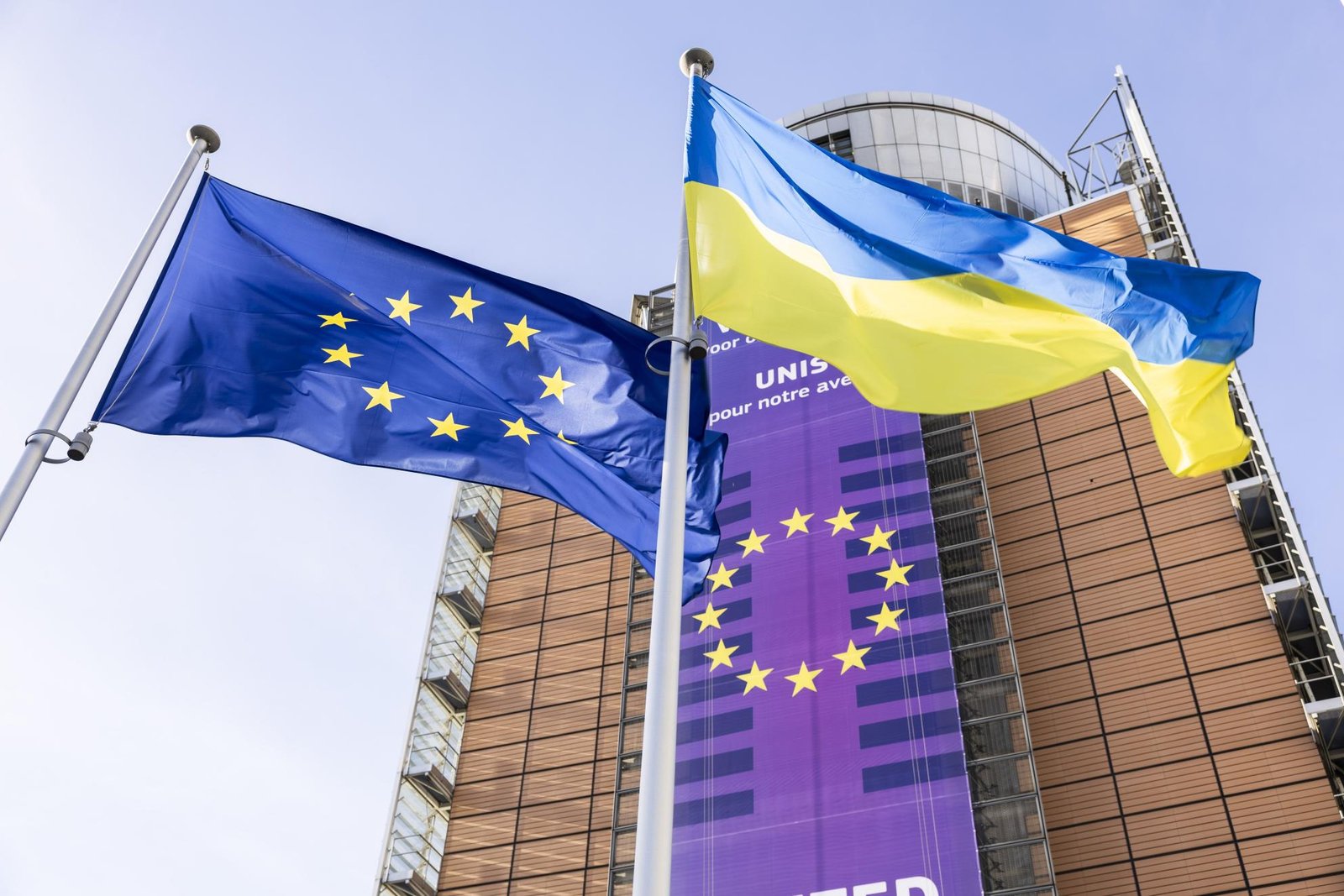 Europe's critical test: an emergency landing for Ukraine and the moment for common defence