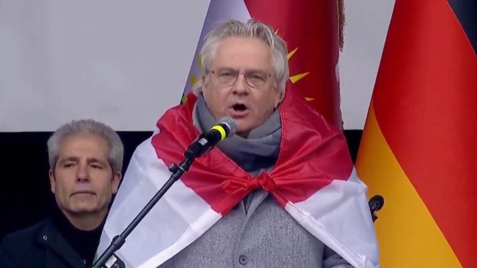 German Official Backs International Protection for Rojava as 40,000 Gather for Historic Bonn Rally