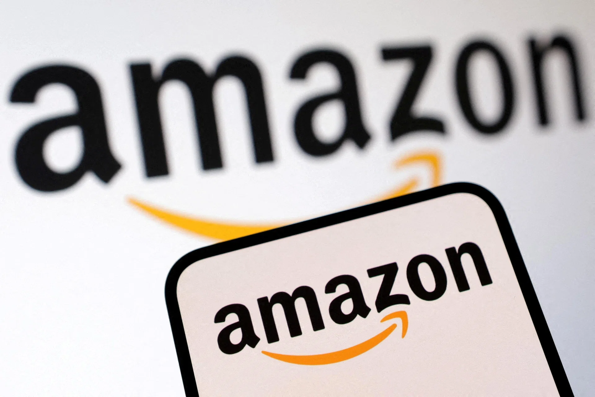 Amazon shares slide as US$200 billion outlay fans fears over AI returns