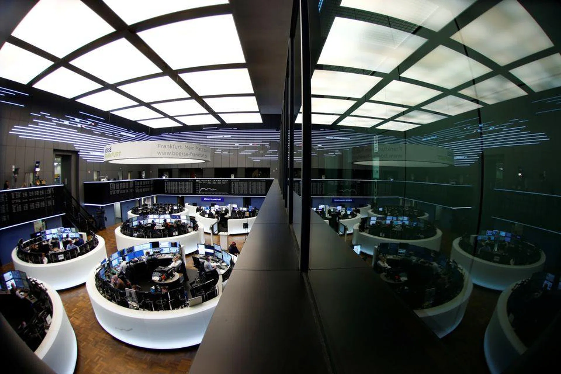 European shares retreat from record high, upbeat corporate earnings offset tech declines