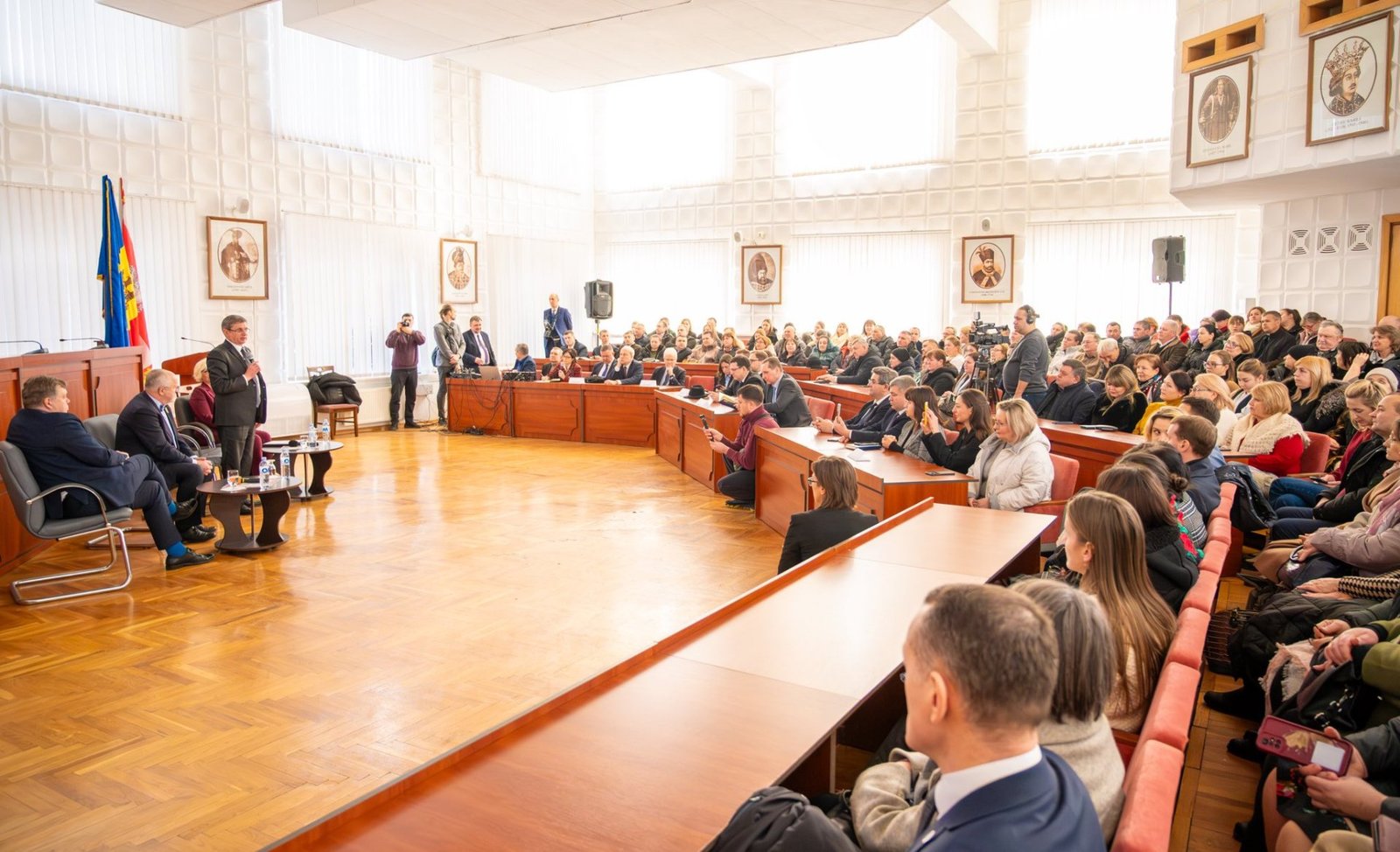 Baltic States’ experience on path to EU discussed with local authorities, entrepreneurs in central Moldova town