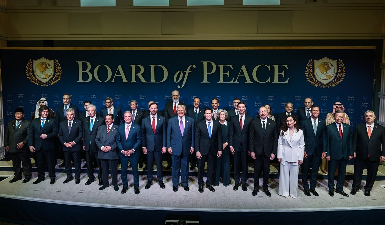Newsletter | The EU attended Trump’s Gaza initiative. A match made in Munich? - Follow the Money