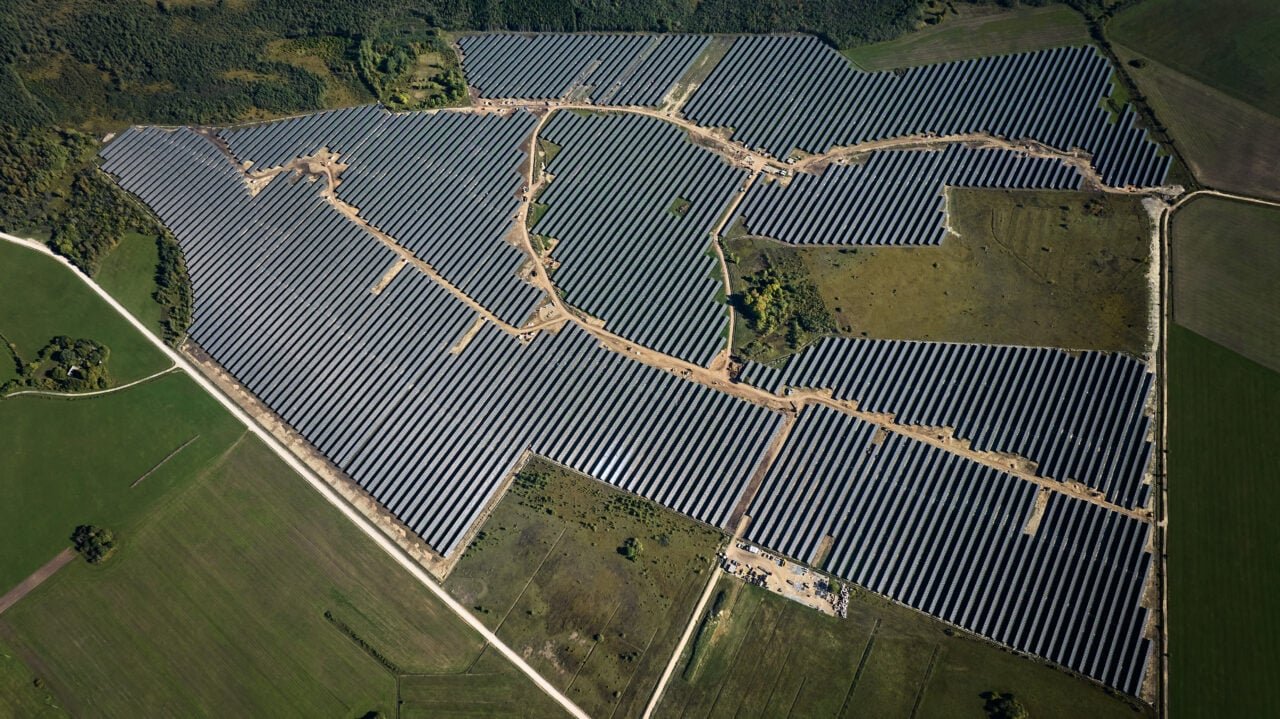 Evecon, Mirova launch Estonia’s largest solar-storage hybrid, ink flexibility and power purchase agreement