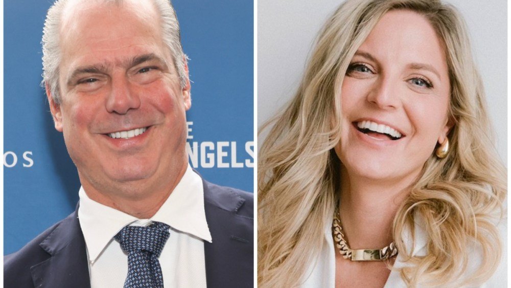Dolphin Entertainment Sets DealMaker Pact for Online Capital Raising