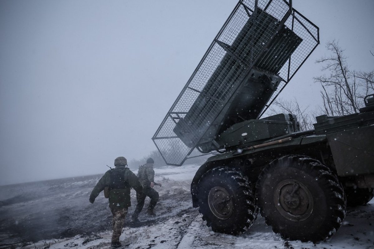 Trump and His White House Tried to Throw Ukraine Under the Bus in 2025, But Europe Stepped Up