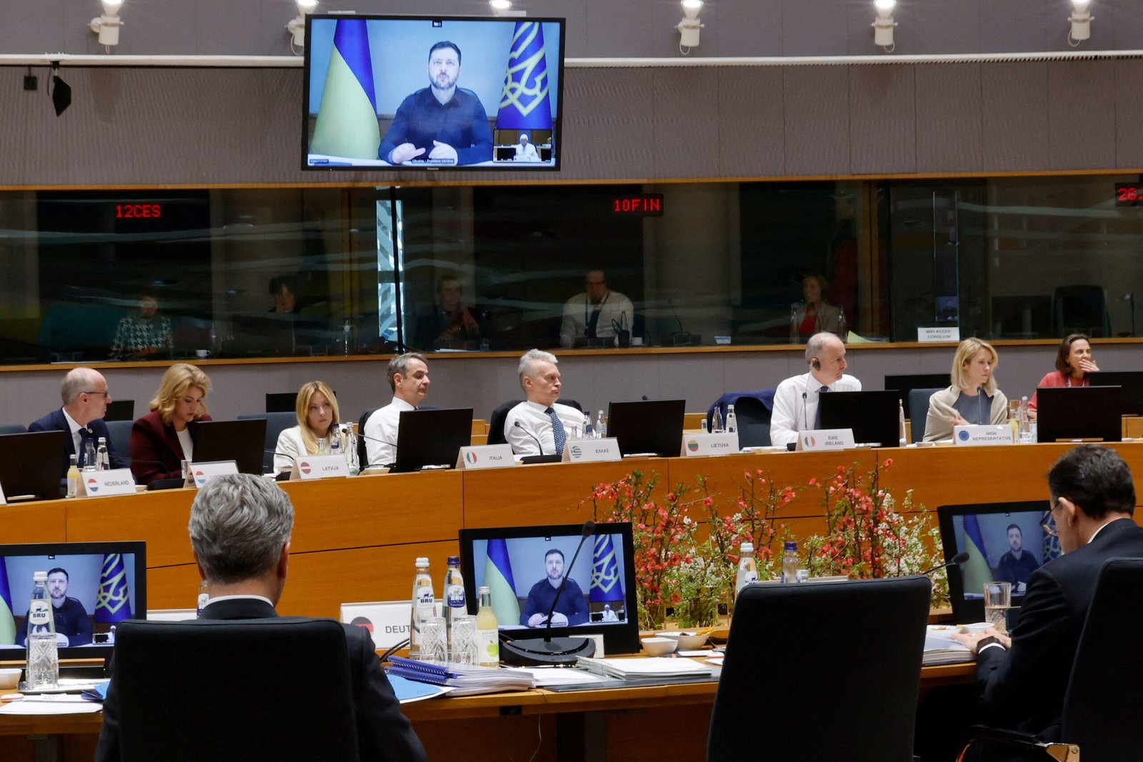 Europeans to press US over Russian support for Iran