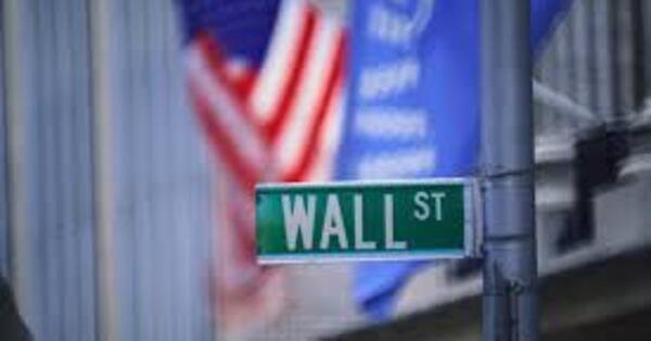 Dow Jones jumps 235 points as American stock markets rebound