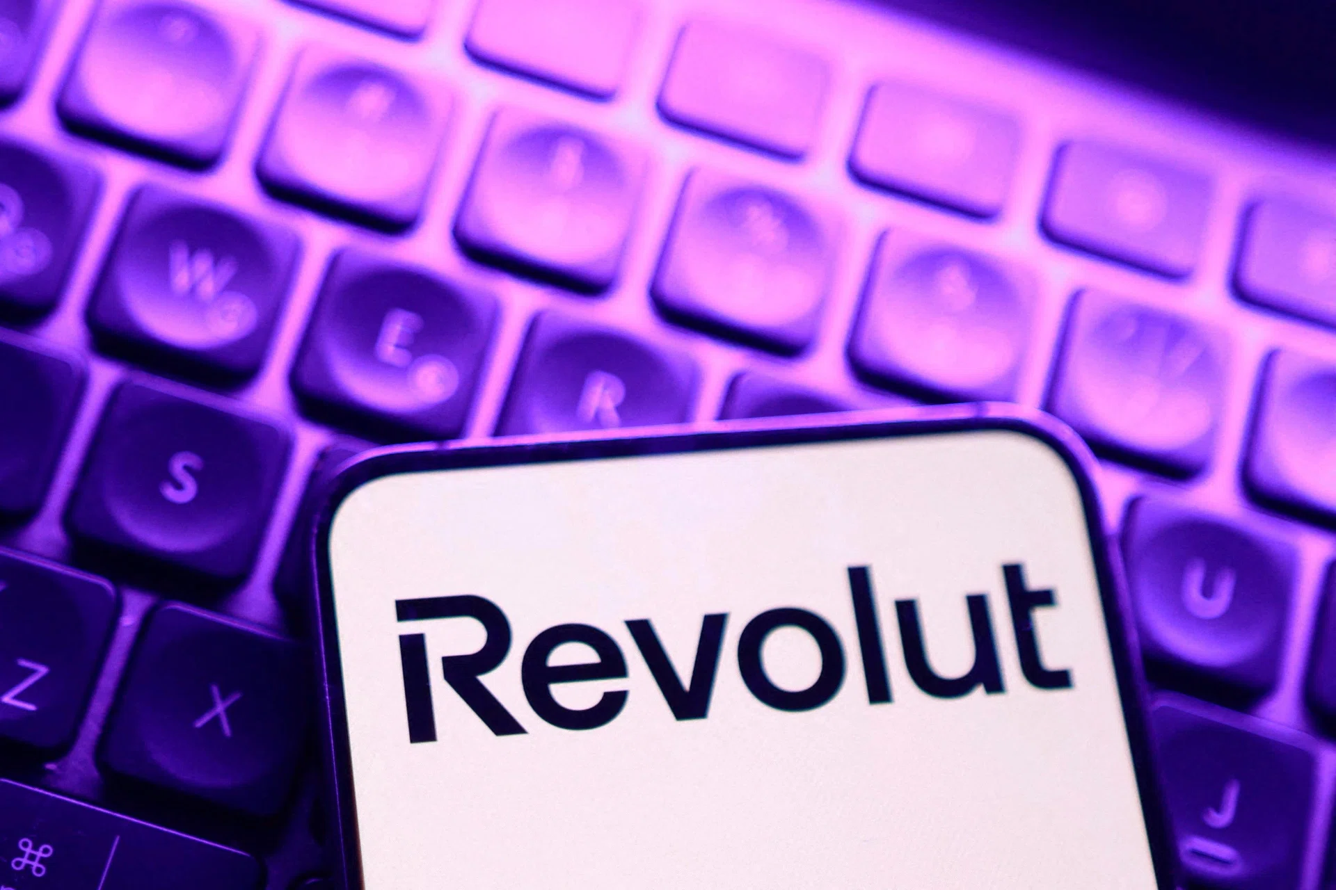 Revolut gets full UK banking licence after years-long wait