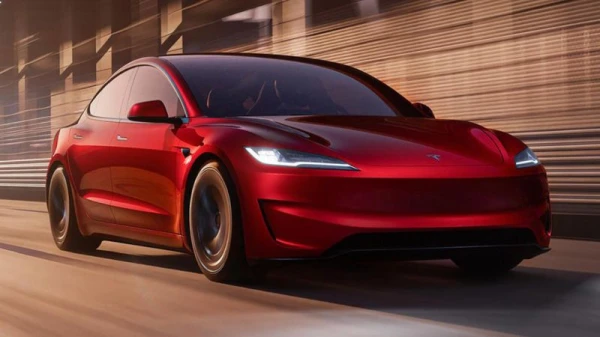 Tesla Launches Enhanced Autopilot System in Europe