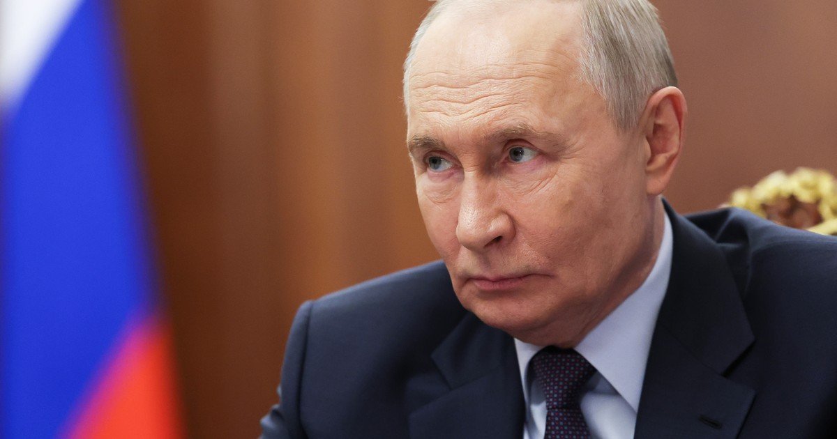 Leftists Use Russia As an Excuse to Censor Right Wing Media in US and Europe