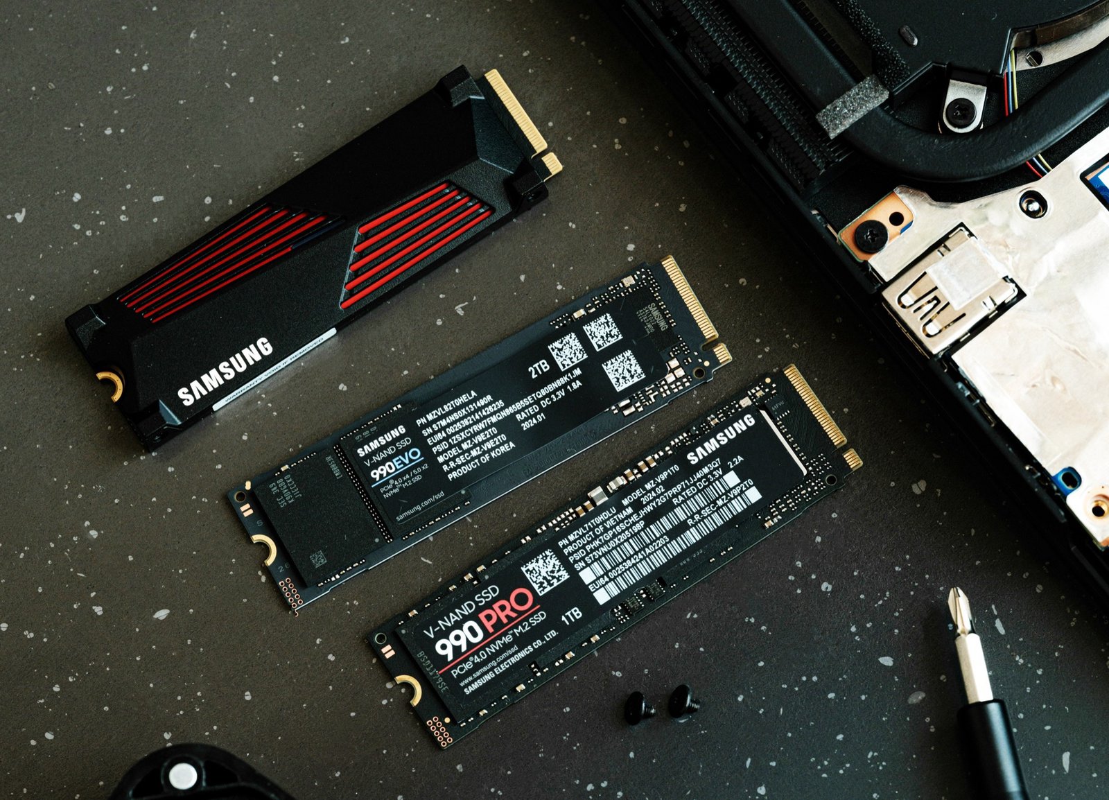 Samsung 990 Pro fake SSDs spotted in Europe