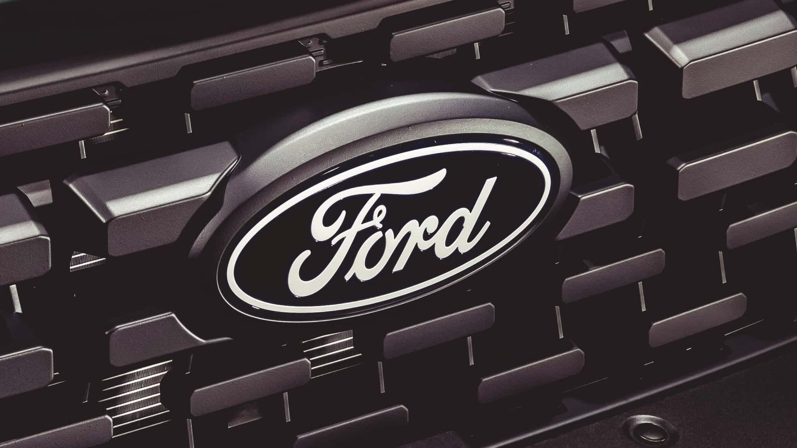 Ford's Renault-Based Cars To Keep Brand's Own 'Swagger'
