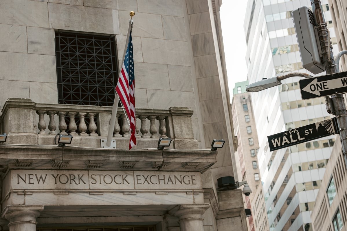 Stock Market Today (LIVE): Starbucks Taps ChatGPT for Growth; Meta's AI Fees Trigger EU Crackdown