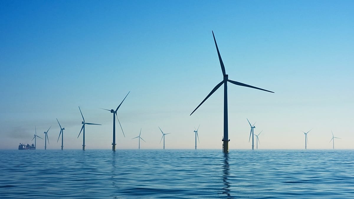 Round-the-clock renewables: New report says clean energy now challenges fossil fuels on price