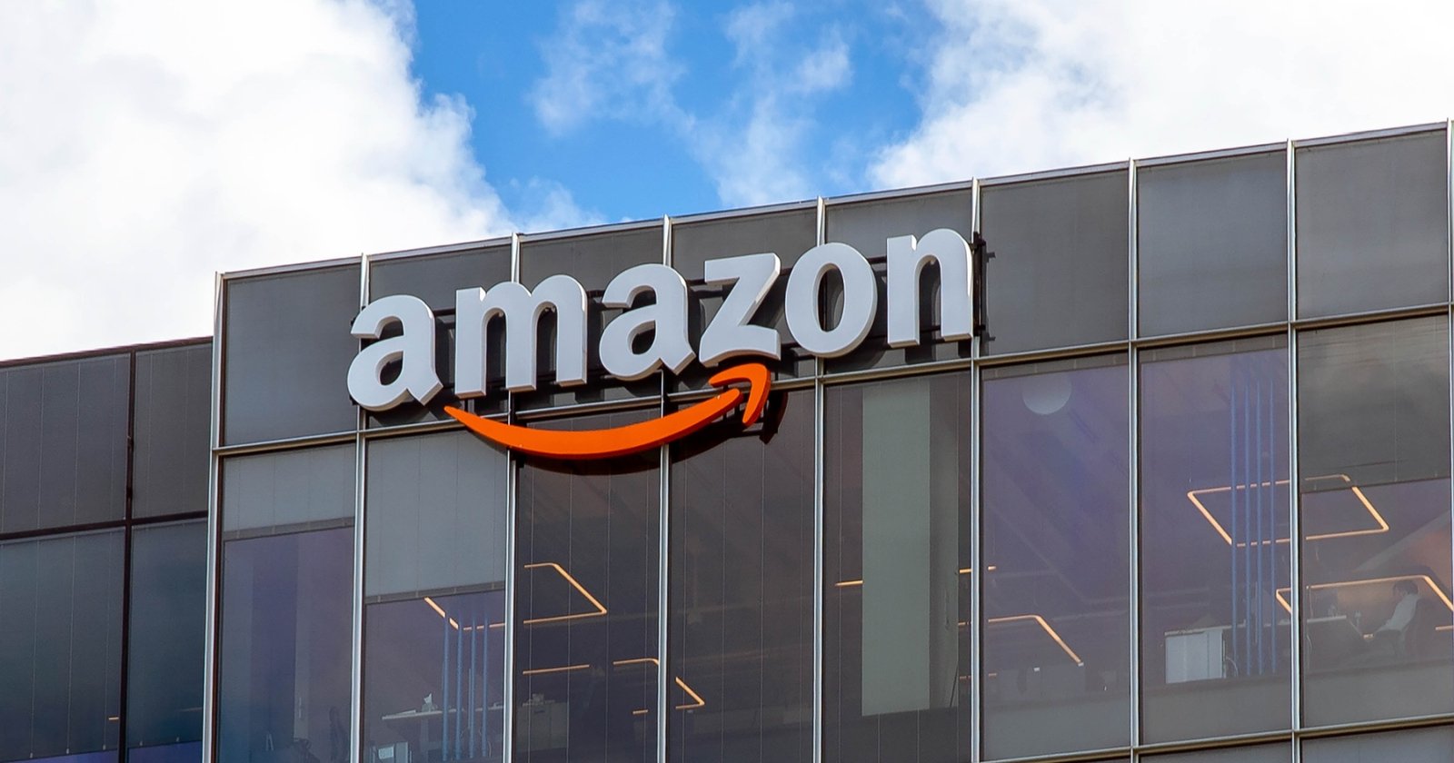 Amazon introduces 1-hour delivery in some cities