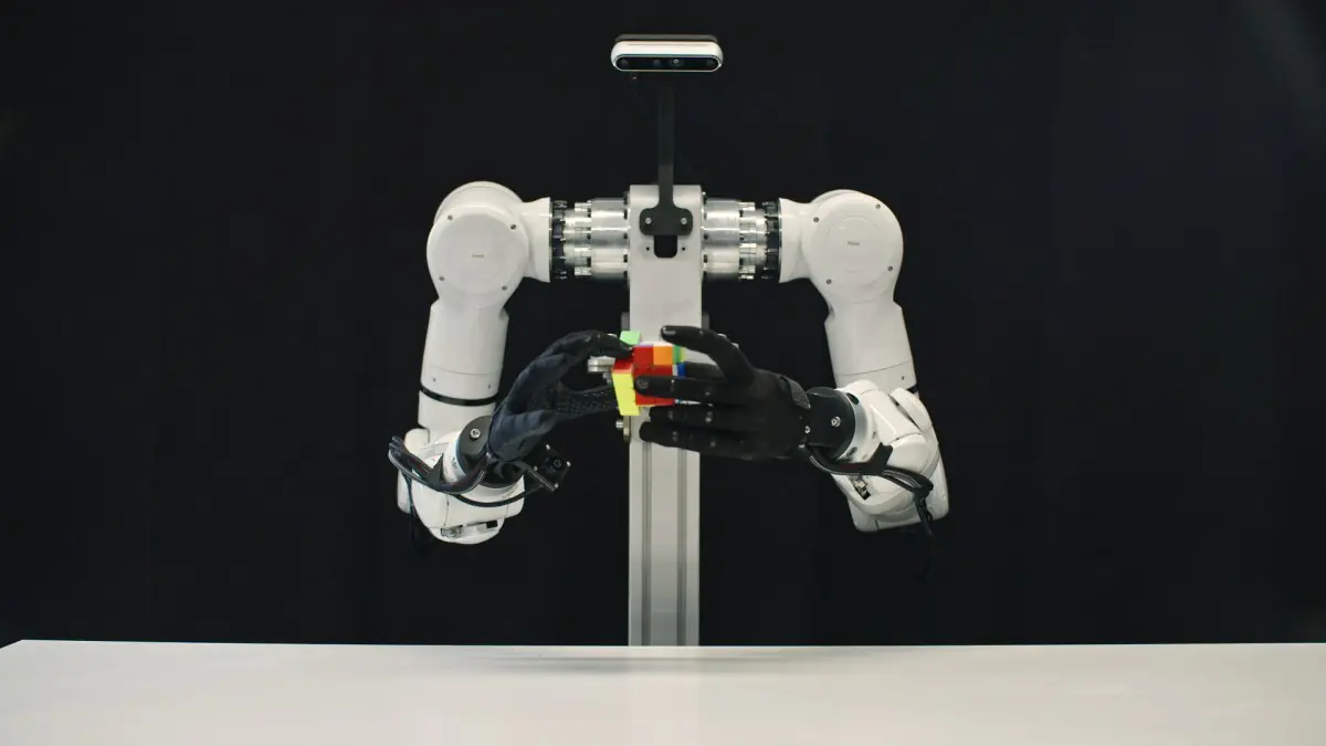 Genesis AI - Rubik's Cube Solve