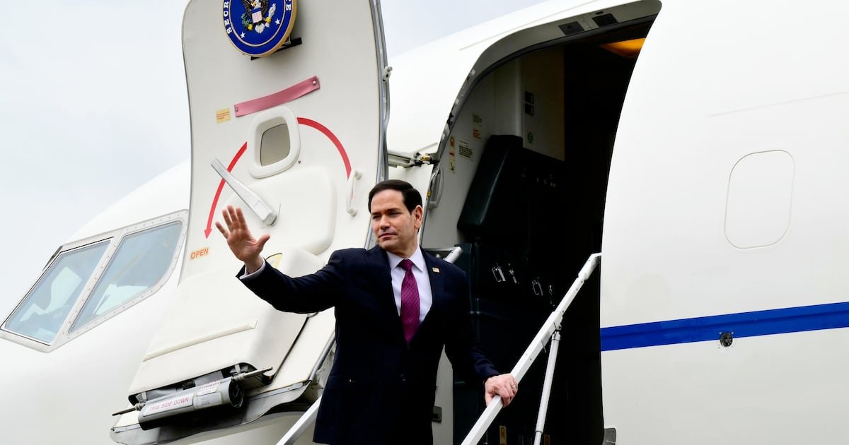 Rubio presses Europe on Iran action as he seeks to mend ties with Italy and Vatican
