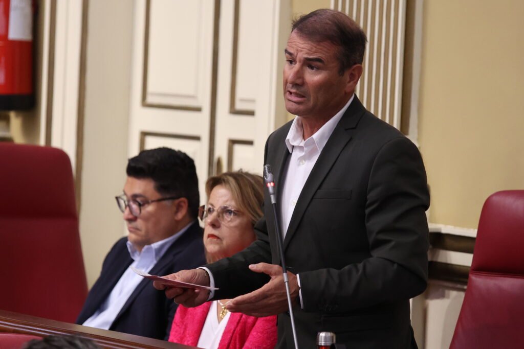 PSOE Calls for Urgent Measures to Address Rising School Dropout Rates and “Significant Regression” in Canarias