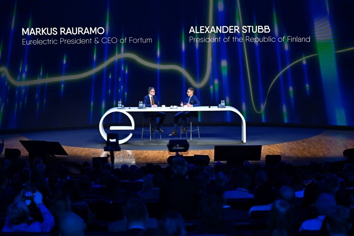 AI and power grids: Europe in search of a balance between demand and infrastructure Materia Rinnovabile