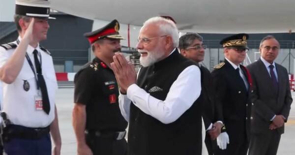 PM Modi arrives in Paris for final leg of France visit