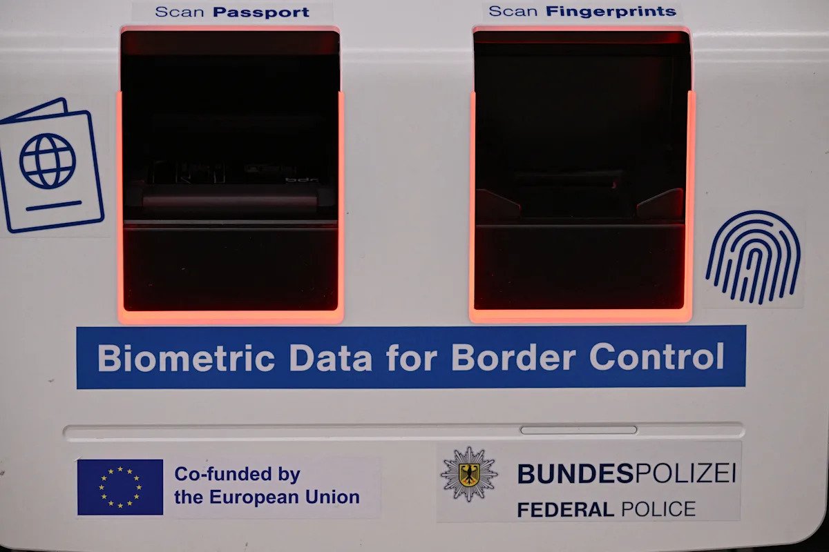 Travelers report missing flights under Europe’s new entry system