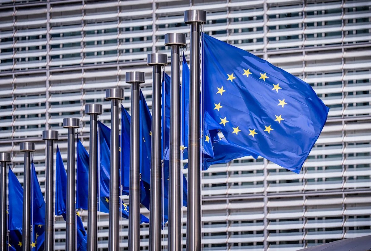 EU condemns Trump's 100% tariff threat over digital taxes