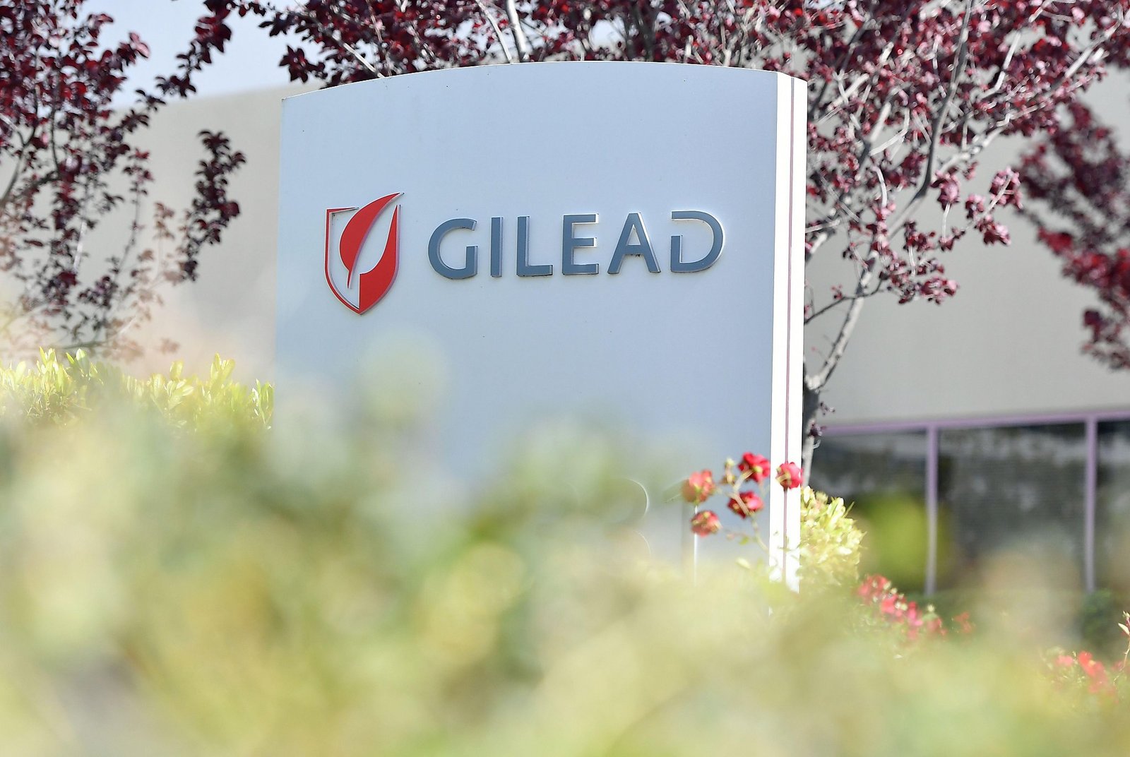 Biotech giant Gilead lays off 104 from Bay Area HQ, including execs