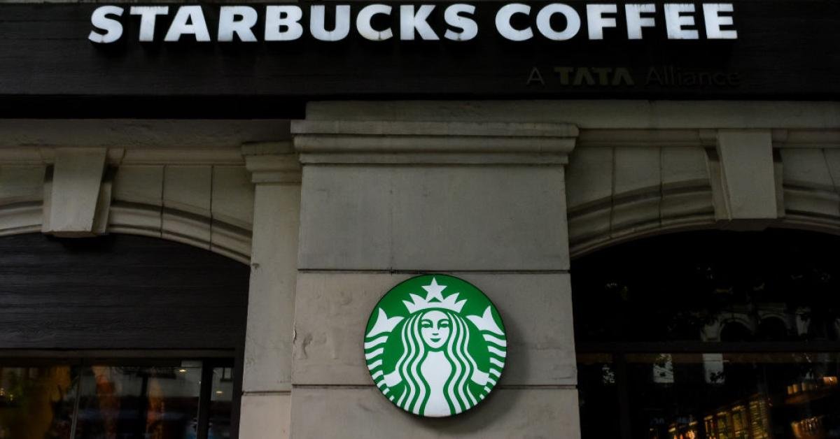 Starbucks to close 250 stores, COO confirms