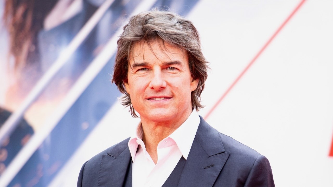 Tom Cruise Backs Paramount's Acquisition of Warner Bros.