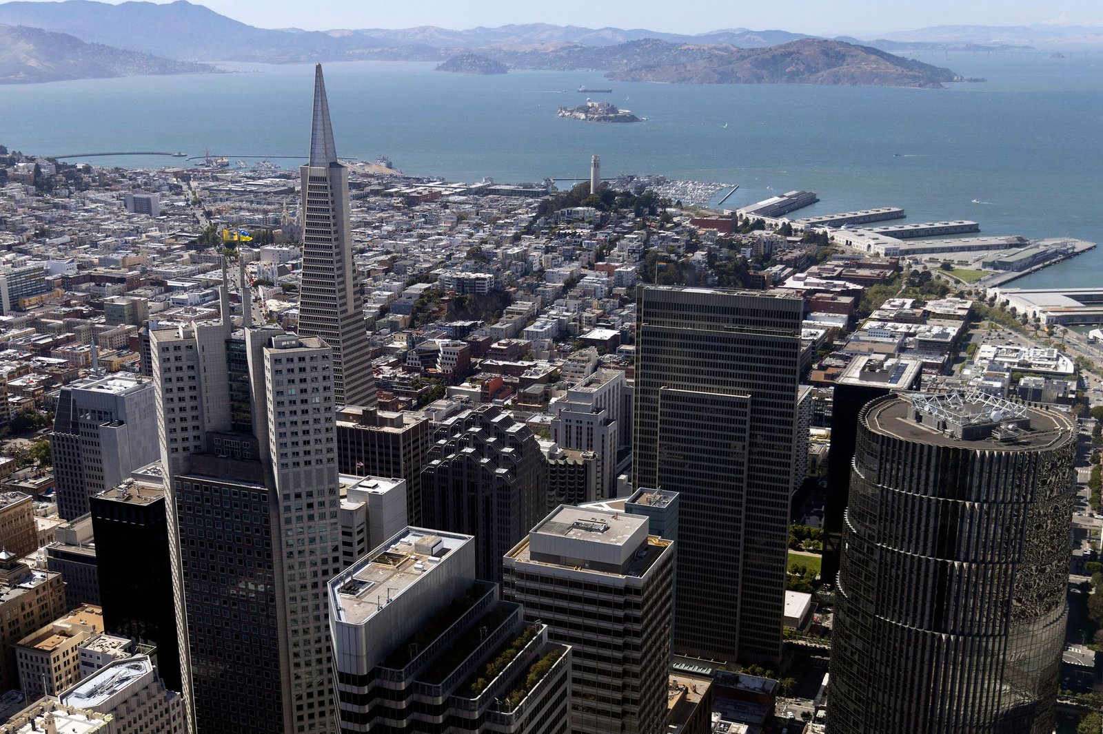 These are the biggest challenges facing California’s economy in 2026