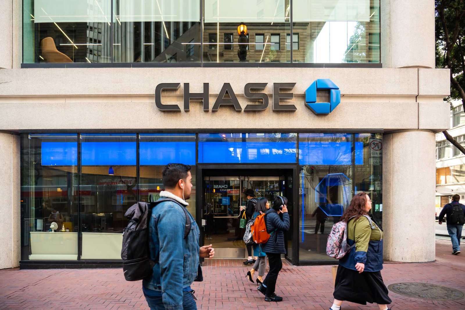 JPMorgan Chase lays off 335 former First Republic employees in S.F.