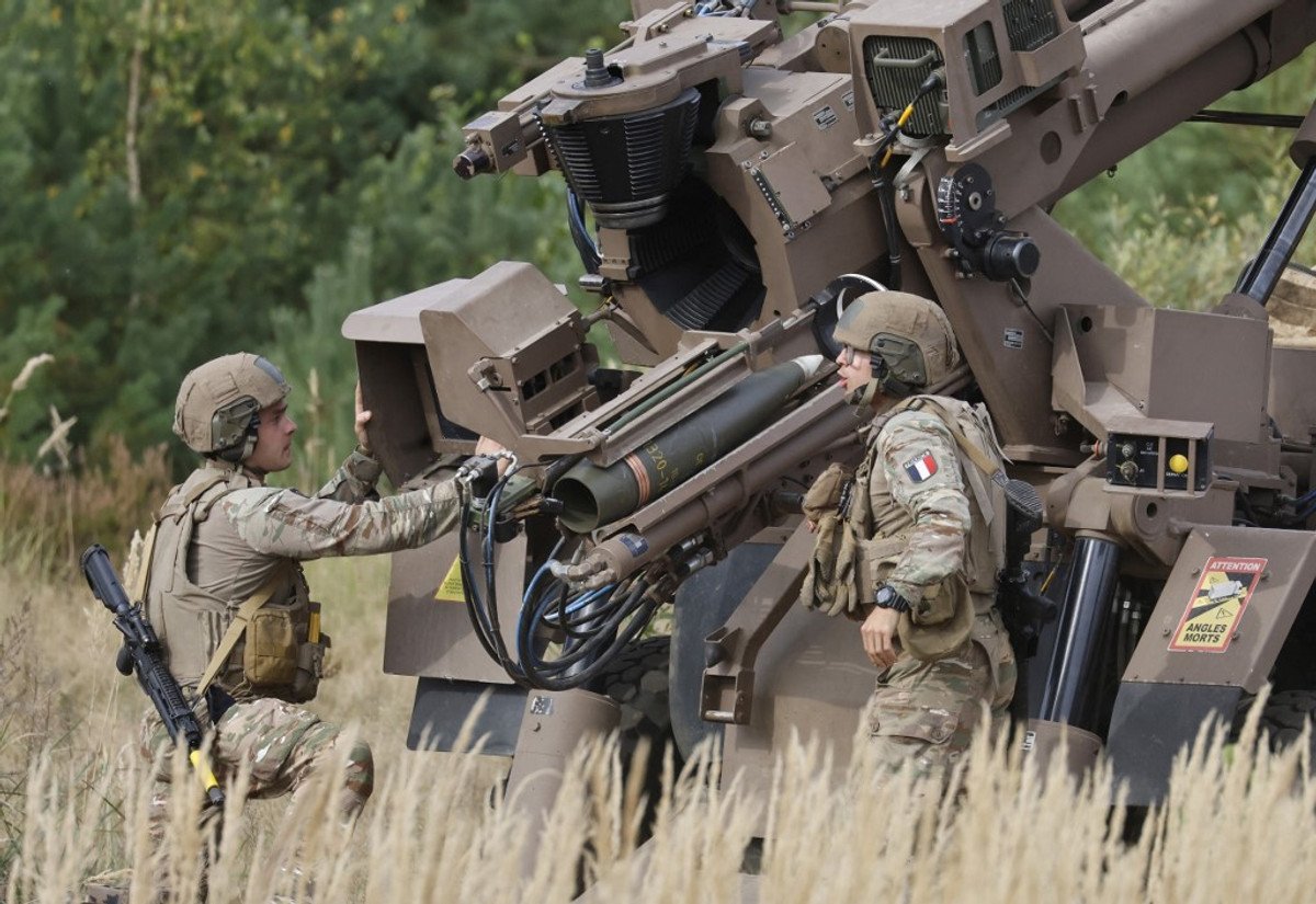 Europe Readies Post-Truce Ukraine Deployment Drill