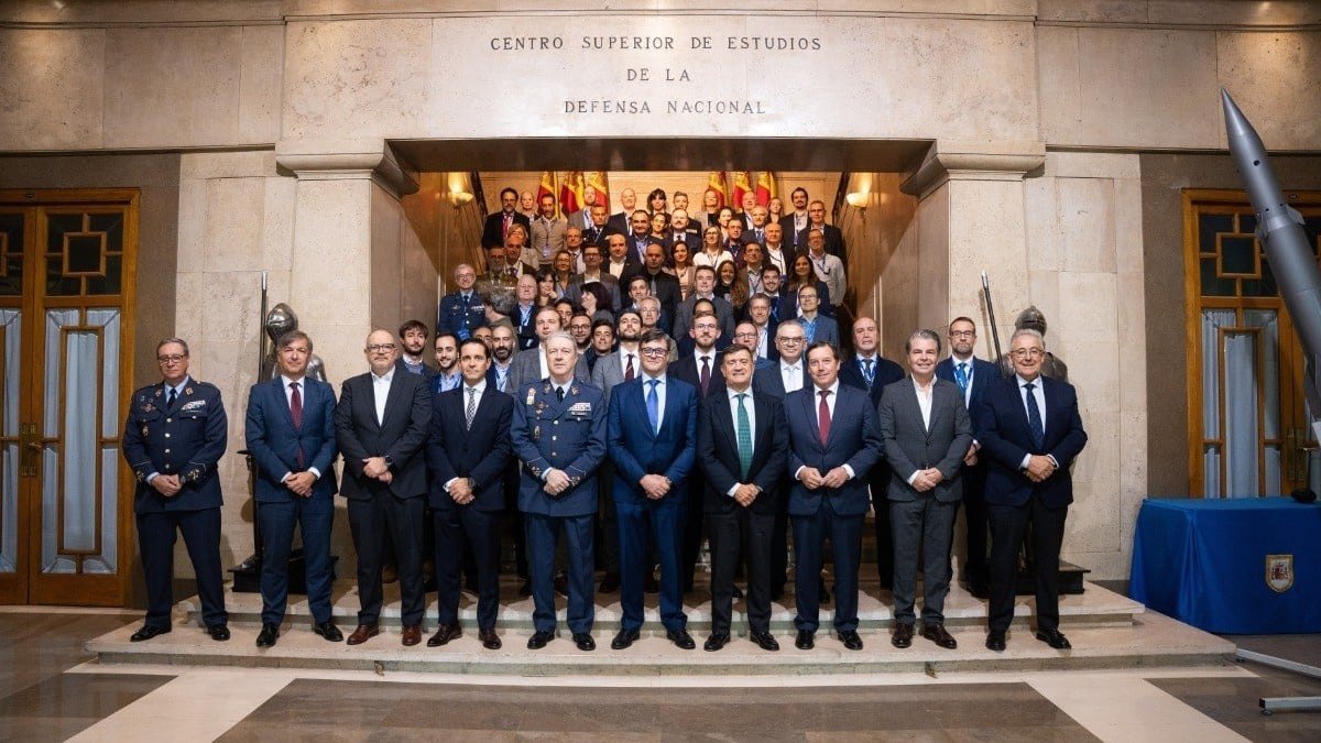 Participants at the HYDEF hypersonic interceptor End-of-Project meeting in Madrid