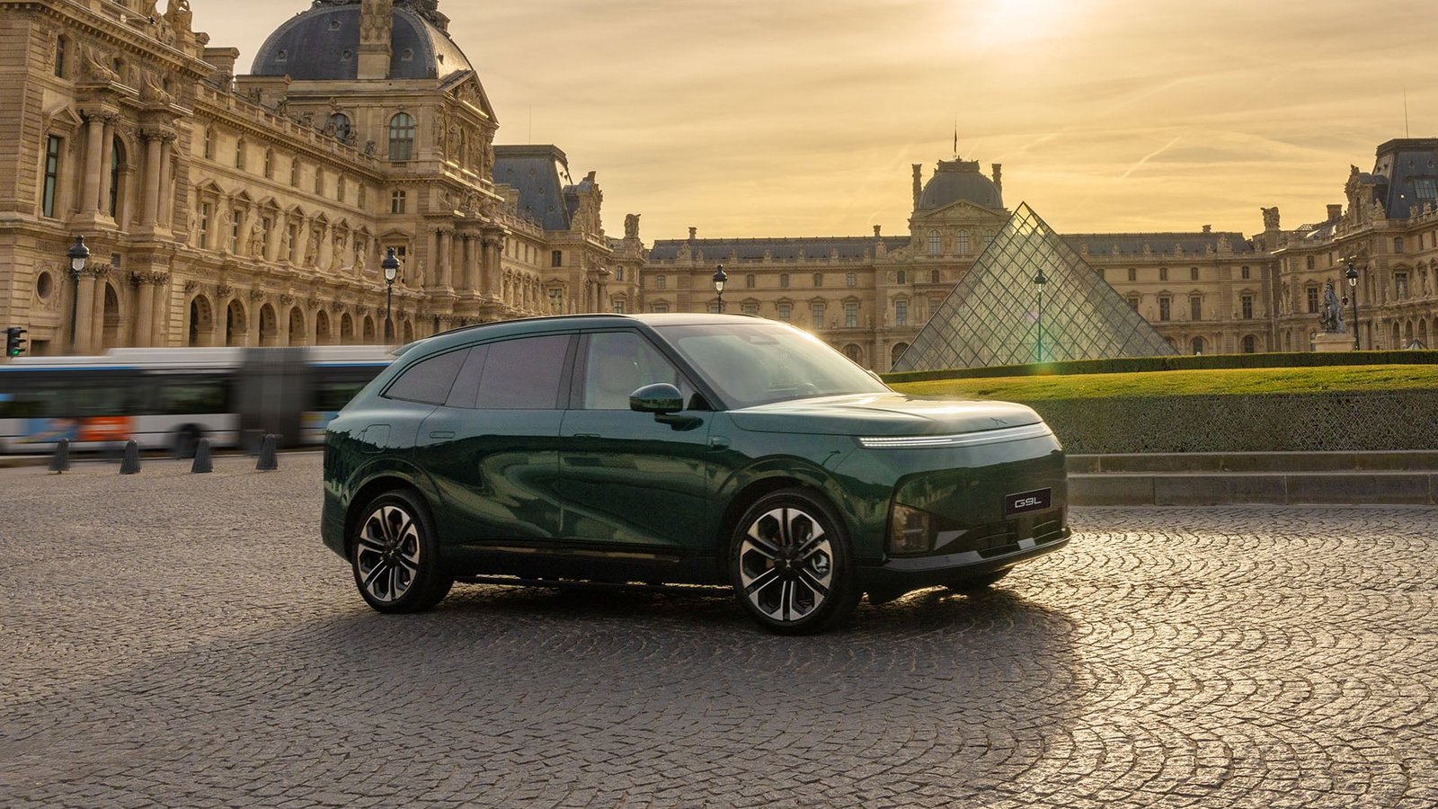 XPeng Launches G9L in Europe From €74,990 With Six and Seven Seats