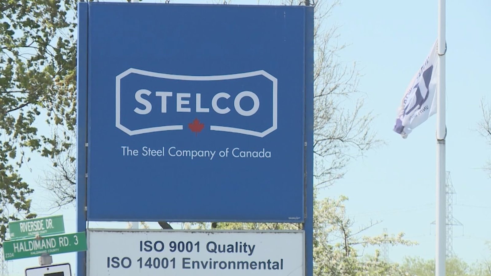 Feds give Stelco owners 15 days to reverse layoffs